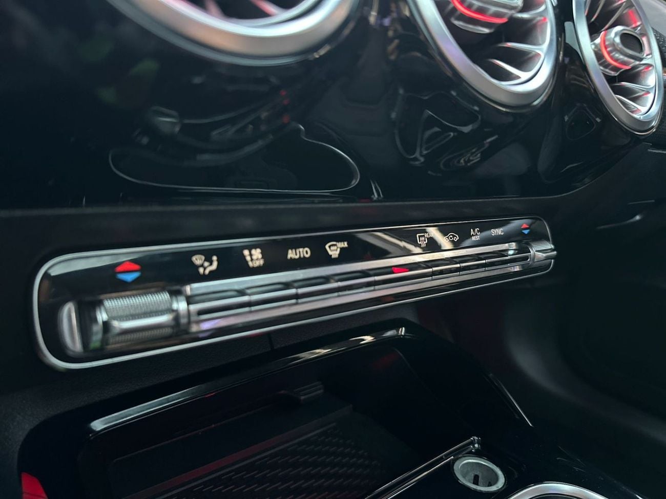 مرسيدس بنز A 35 AMG 4MATIC