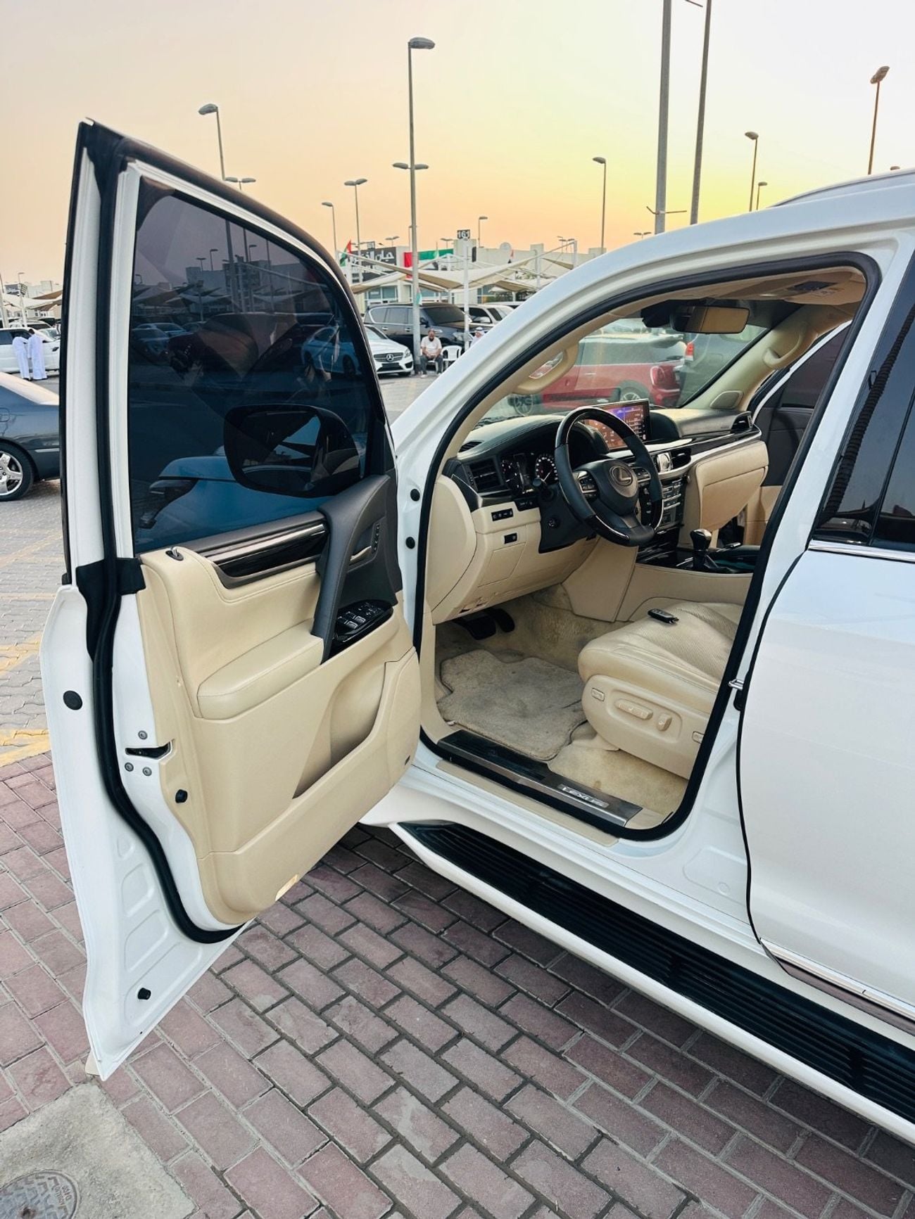Lexus LX 570
