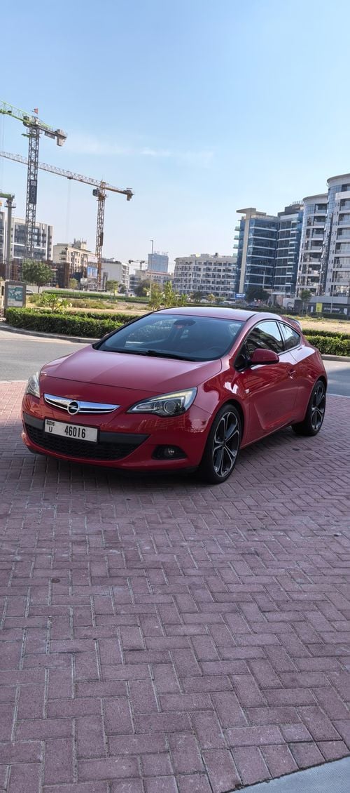 أوبل أسترا GTC 1.6L Turbo
