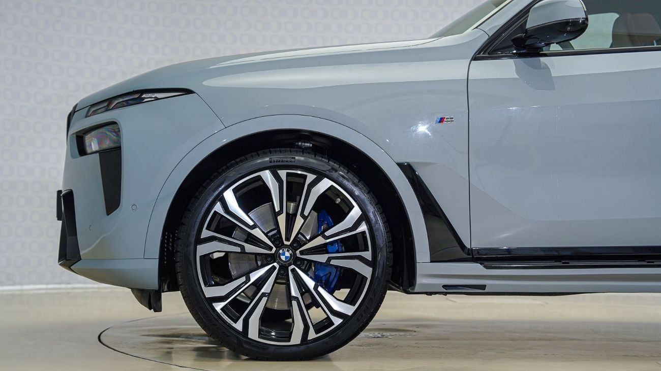 BMW X7 XDrive40i 3.0L | AED 4,913 PM | Warranty Aug-2026 | GCC