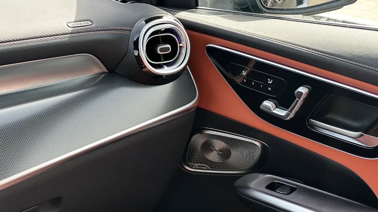 Mercedes-Benz GLC Coupe 300 300 Coupe 2.0L 4MATIC AT