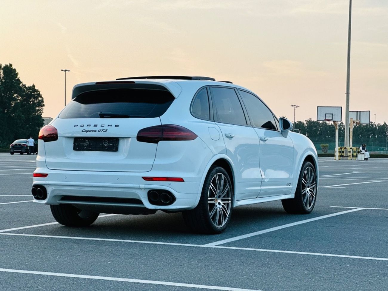 Porsche Cayenne PORSCHE CAYENNE GTS V8 MODEL 2016 FULL OPTION