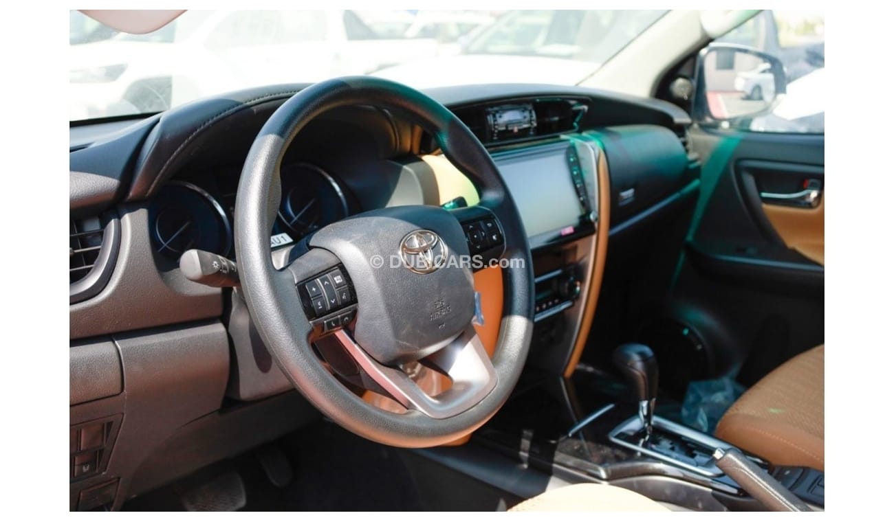 تويوتا فورتونر TOYOTA FORTUNER 2.7 AT CLIMATE CONTROL WHITE 2023