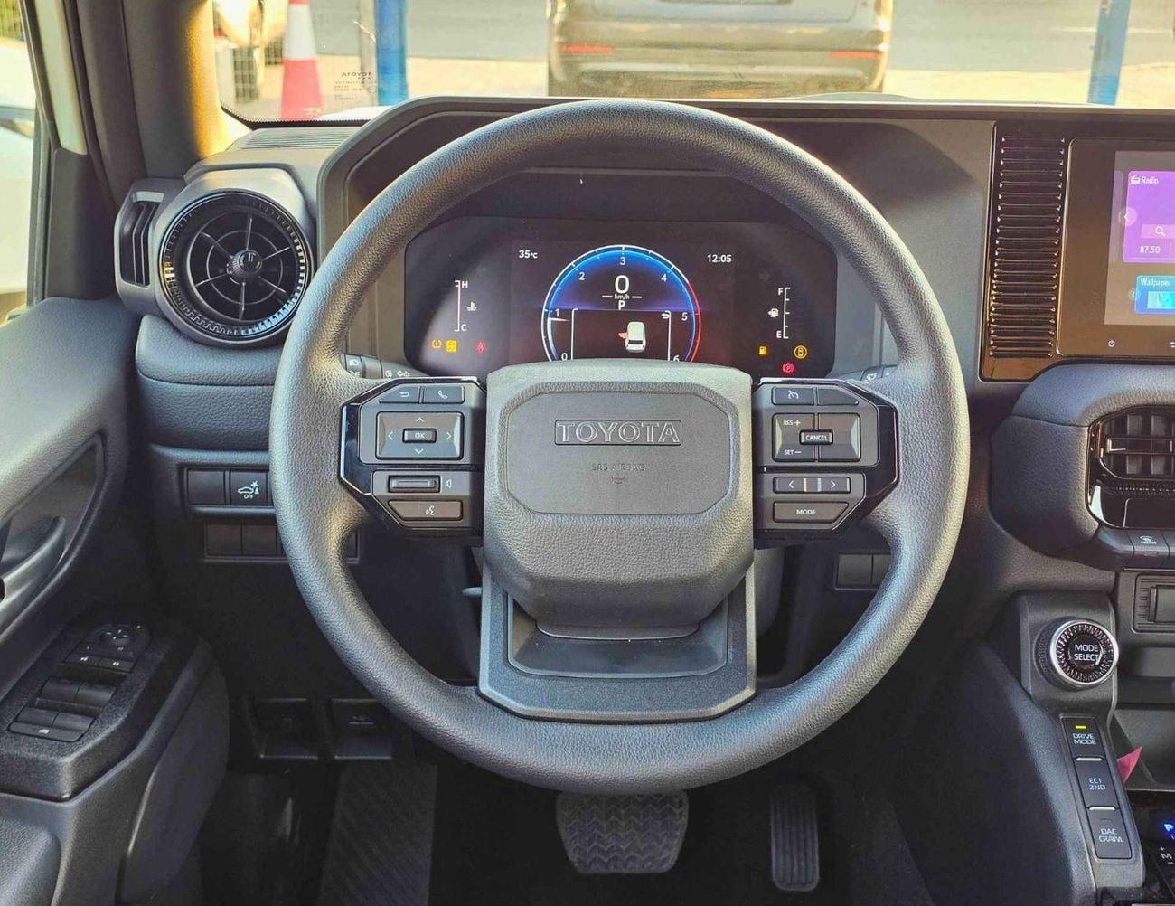 تويوتا برادو ALL ROUNDER TURBO STD / 2.8L DIESEL V4 / SUNROOF / COOL BOX (CODE # P28AR2)