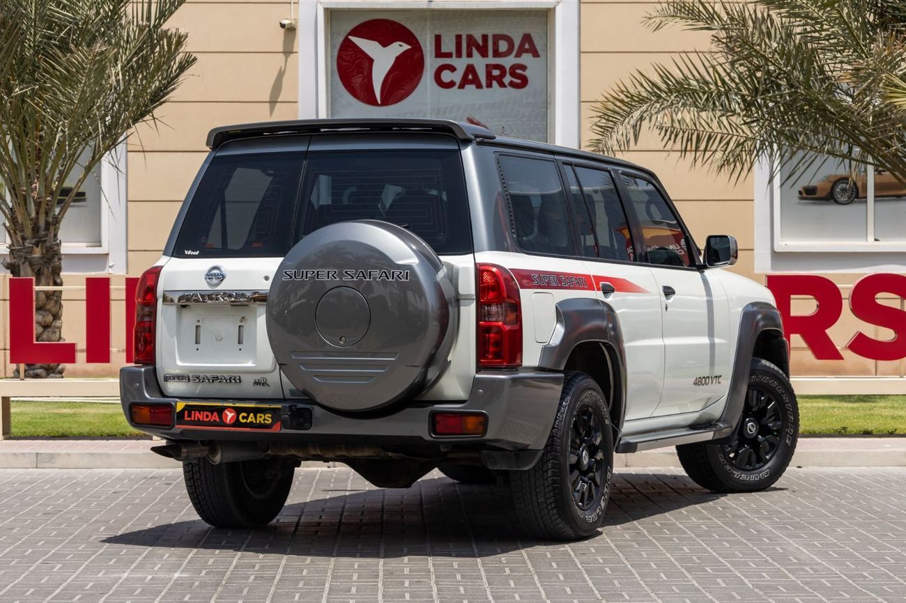 Nissan Patrol Safari Super Safari 4.8L M/T