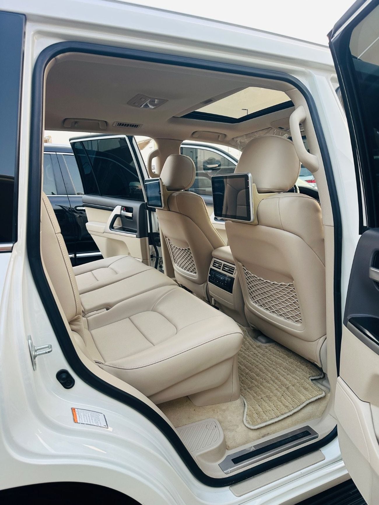 Toyota Land Cruiser VXR