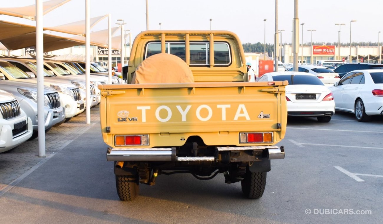 Toyota Land Cruiser Pick Up LX V6