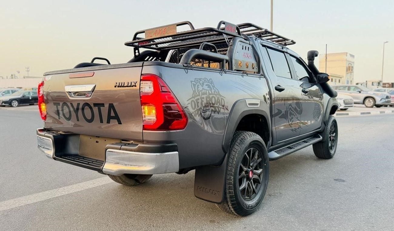 تويوتا هيلوكس OFF-ROAD MODIFIED | DOUBLE CABIN | HEAVY FRONT BUMPER | POWER SEATS | 2.8L | AUTOMATIC | 2022 | SNOR