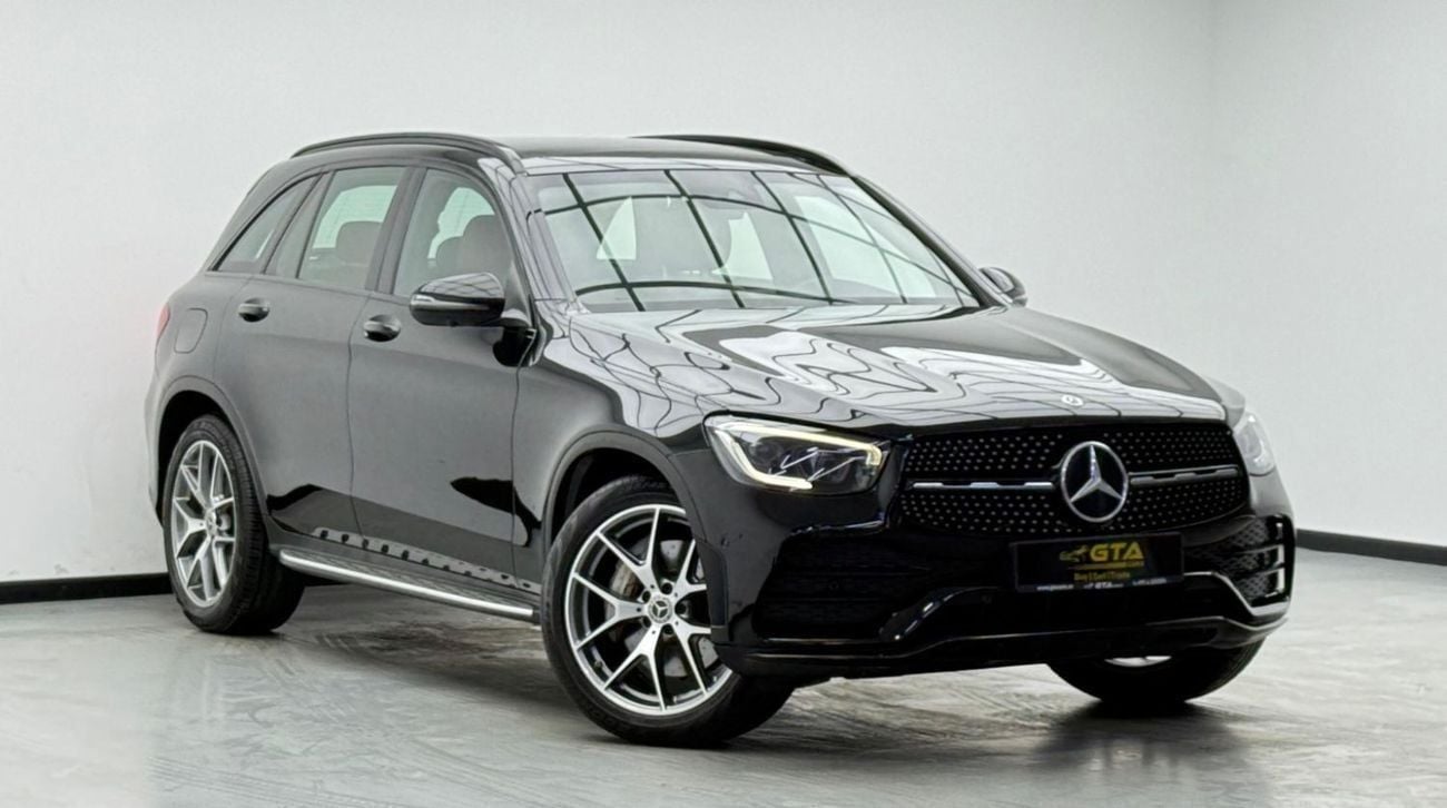 مرسيدس بنز GLC 300 4MATIC 2.0L 2020 Mercedes Benz GLC300 AMG 4MATIC, Warranty, Full Mercedes Service History, GCC