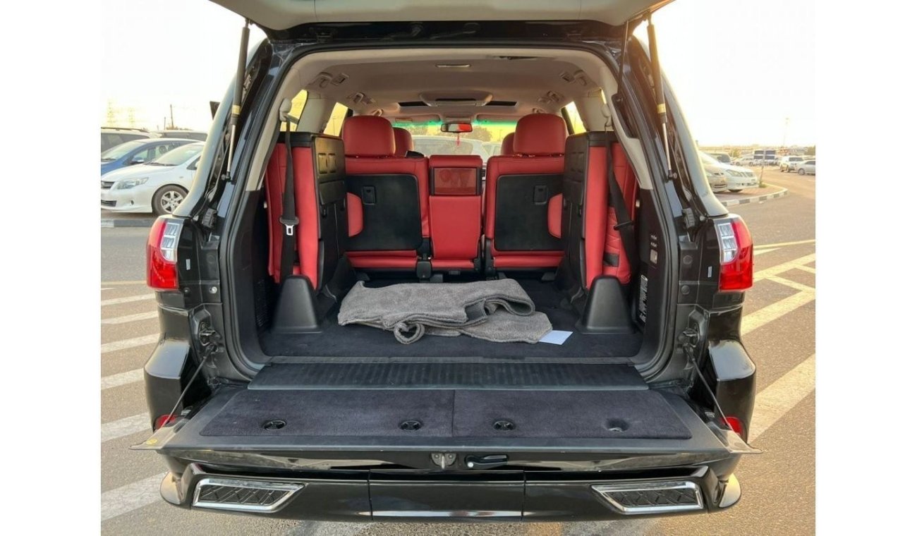 Lexus LX 570 *Offer*2011 Lexus LX570 5.7L V8 With 2021 Modifications GCC Specs No Accident / EXPORT ONLY