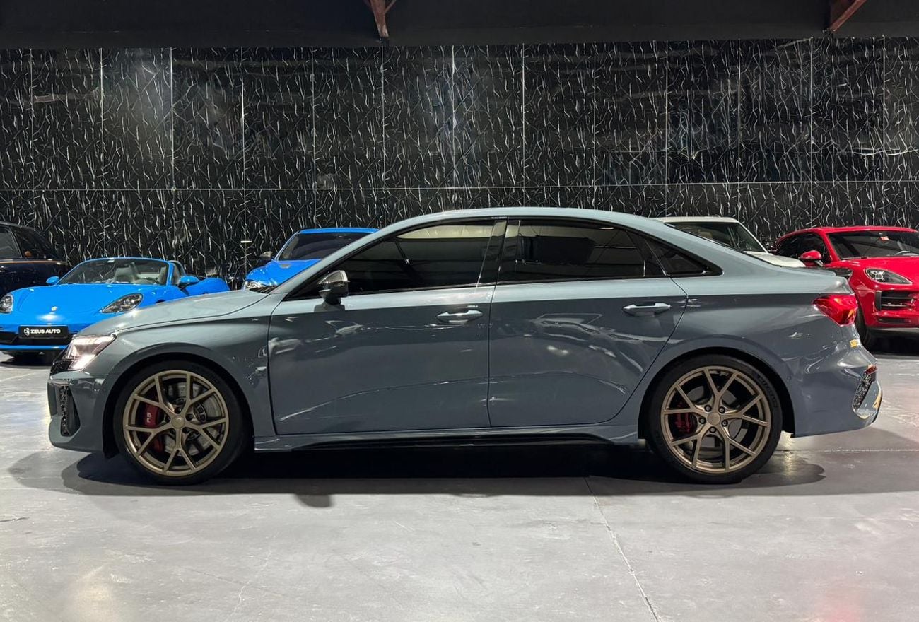Audi RS3 quattro 2.5L Sedan