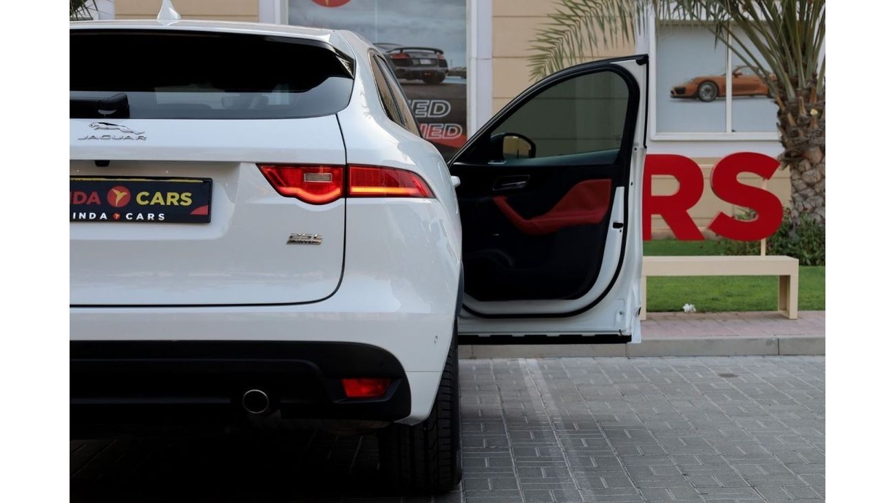 Jaguar F Pace Jaguar F-Pace R-Sport 2019 GCC under Agency Warranty and Service Contract with Flexible Down-Payment