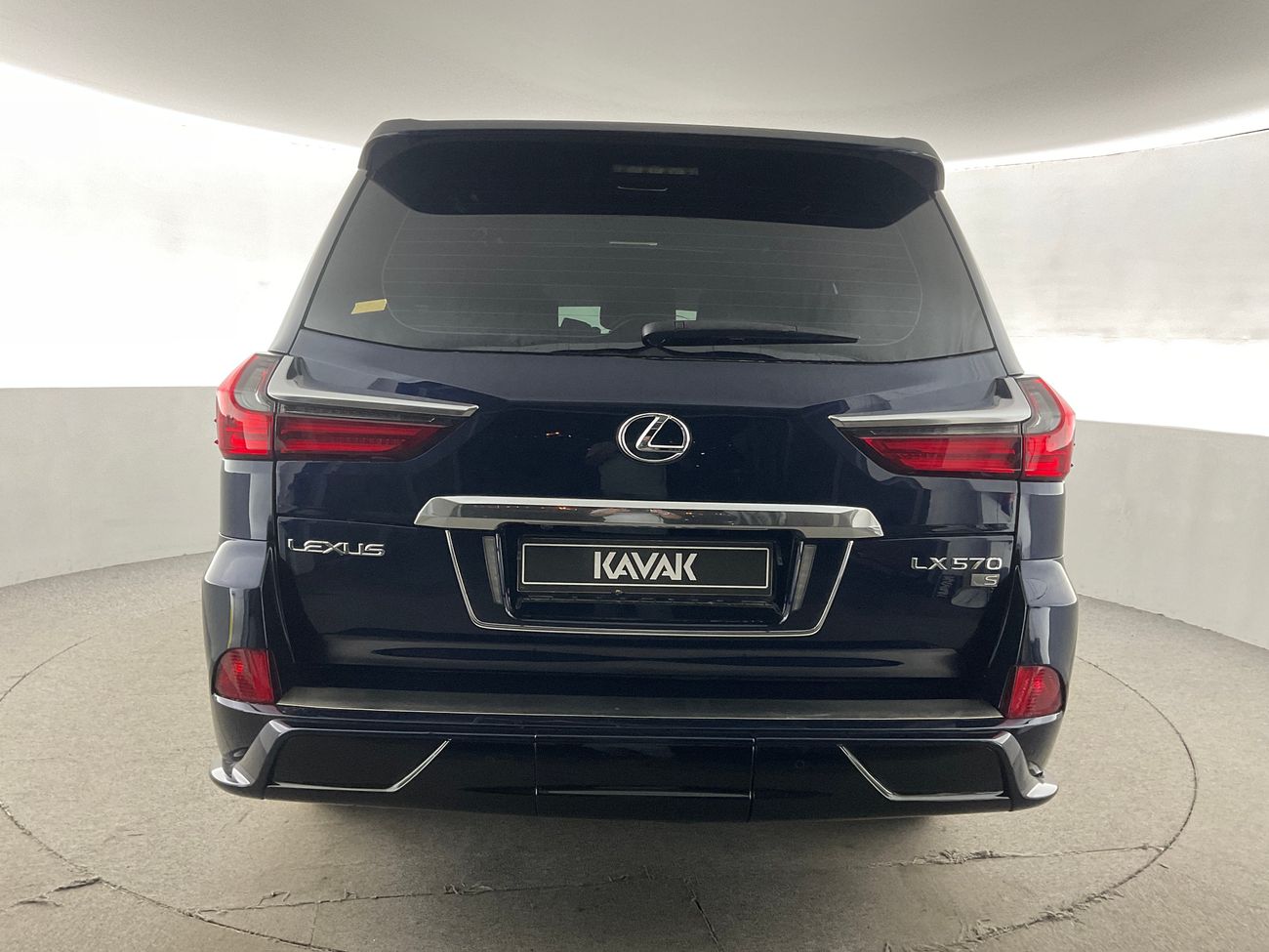 لكزس LX 570 Signature | National Day Celebration | شامل الضمان | 0 ﺪﻔﻋﺓ ﺃﻮﻟﻯ