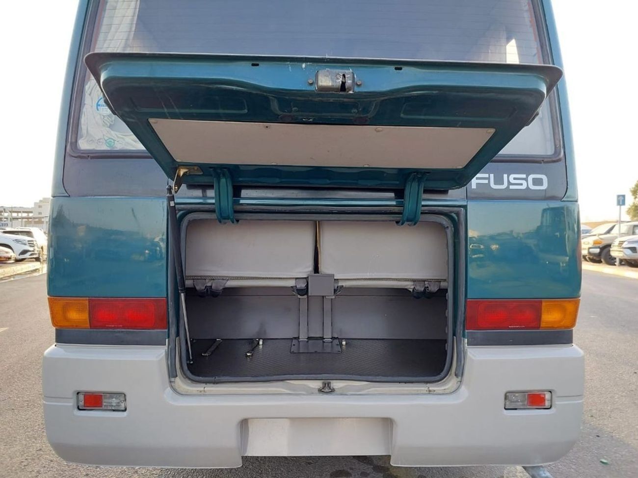 Mitsubishi Rosa MITSUBISHI ROSA BUS RHD 1995 MODEL 3.9 L DIESEL MANUAL(PM40101)