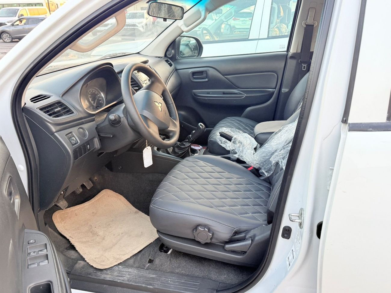 ميتسوبيشي L200