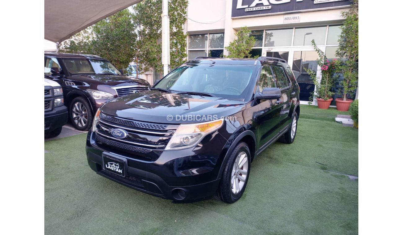 Ford Explorer 2014 model, agency paint, cruise control, rims, and sensors in excellent condition