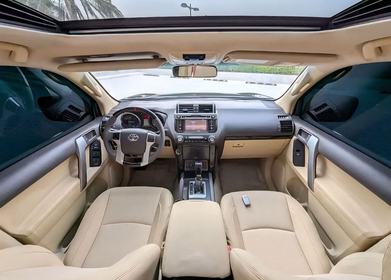 تويوتا برادو TXL 4.0L (7 Seater)