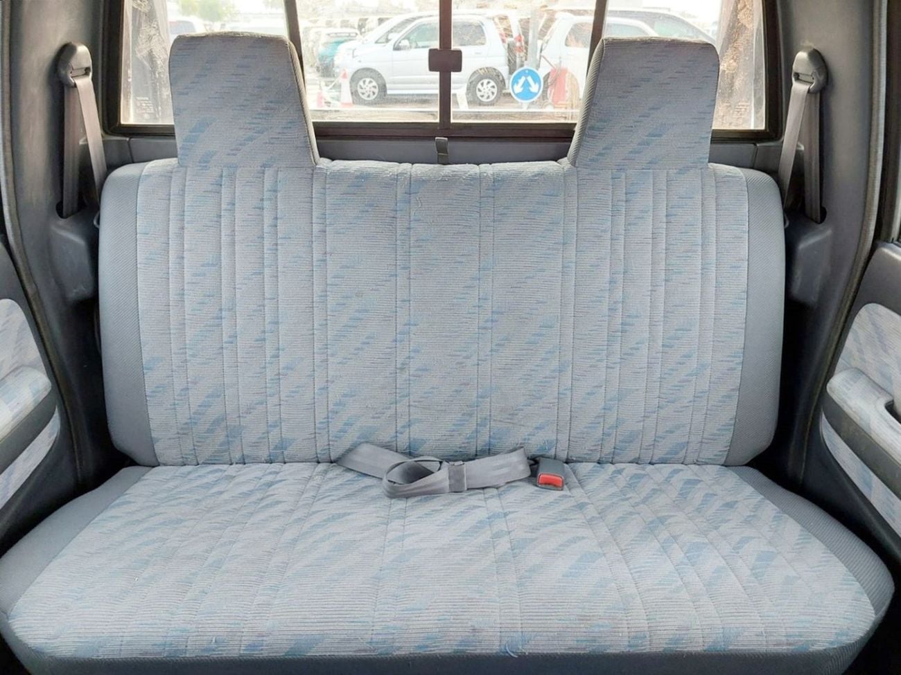 تويوتا هيلوكس TOYOTA HILUX PICK UP RHD 1998 MODEL 2.4 L DIESEL AUTOMATIC(PM01640)