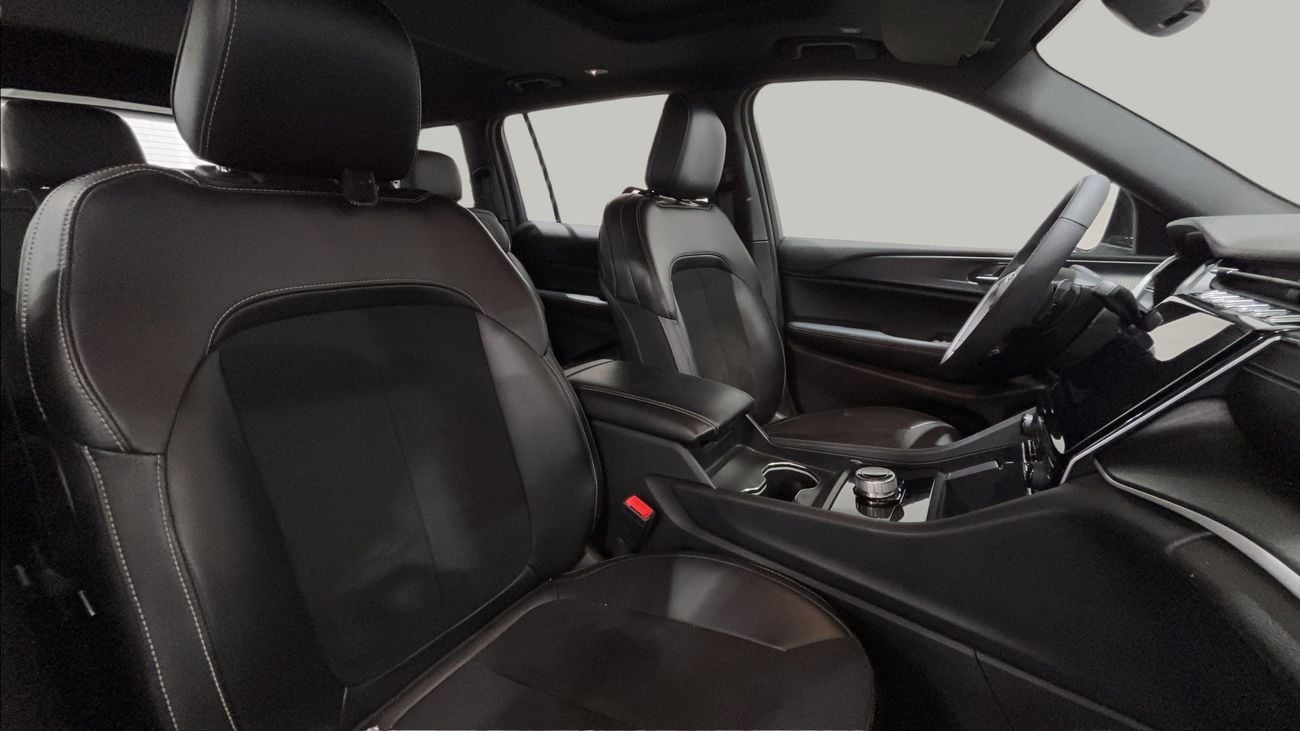 Jeep Grand Cherokee ALTITUDE 2024 | AED 2097/Month | 20% DP | 30 Day Return | Warranty | Service History