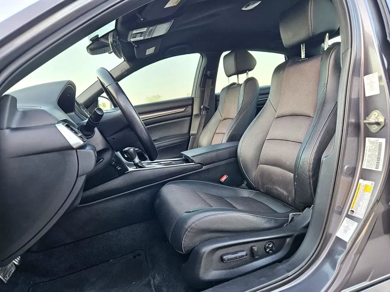هوندا أكورد Sport US Specs - Low Mileage Pristine Condition Perfect Family Sedan