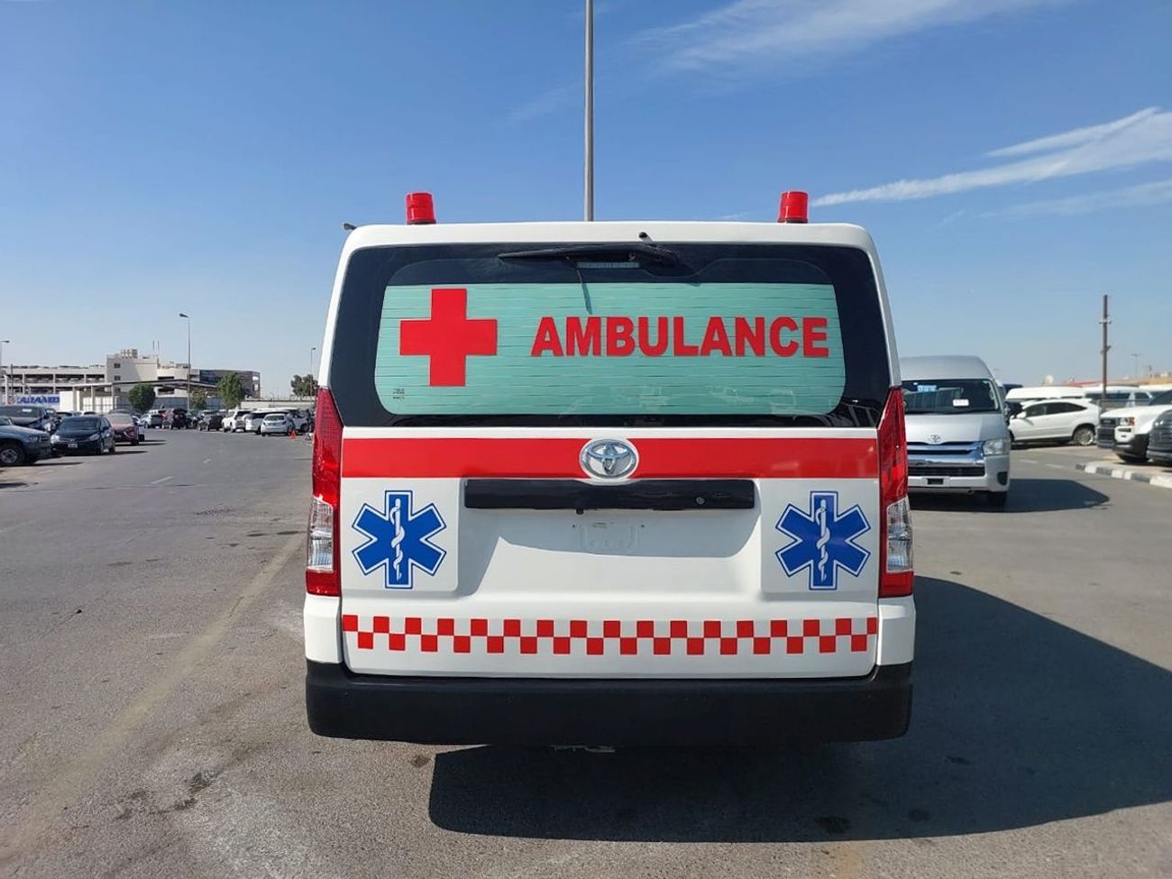 Toyota Hiace TOYOTA HIACE VAN AMBULANCE RHD 2019 MODEL 2.8 L DIESEL AUTOMATIC(PM03504)