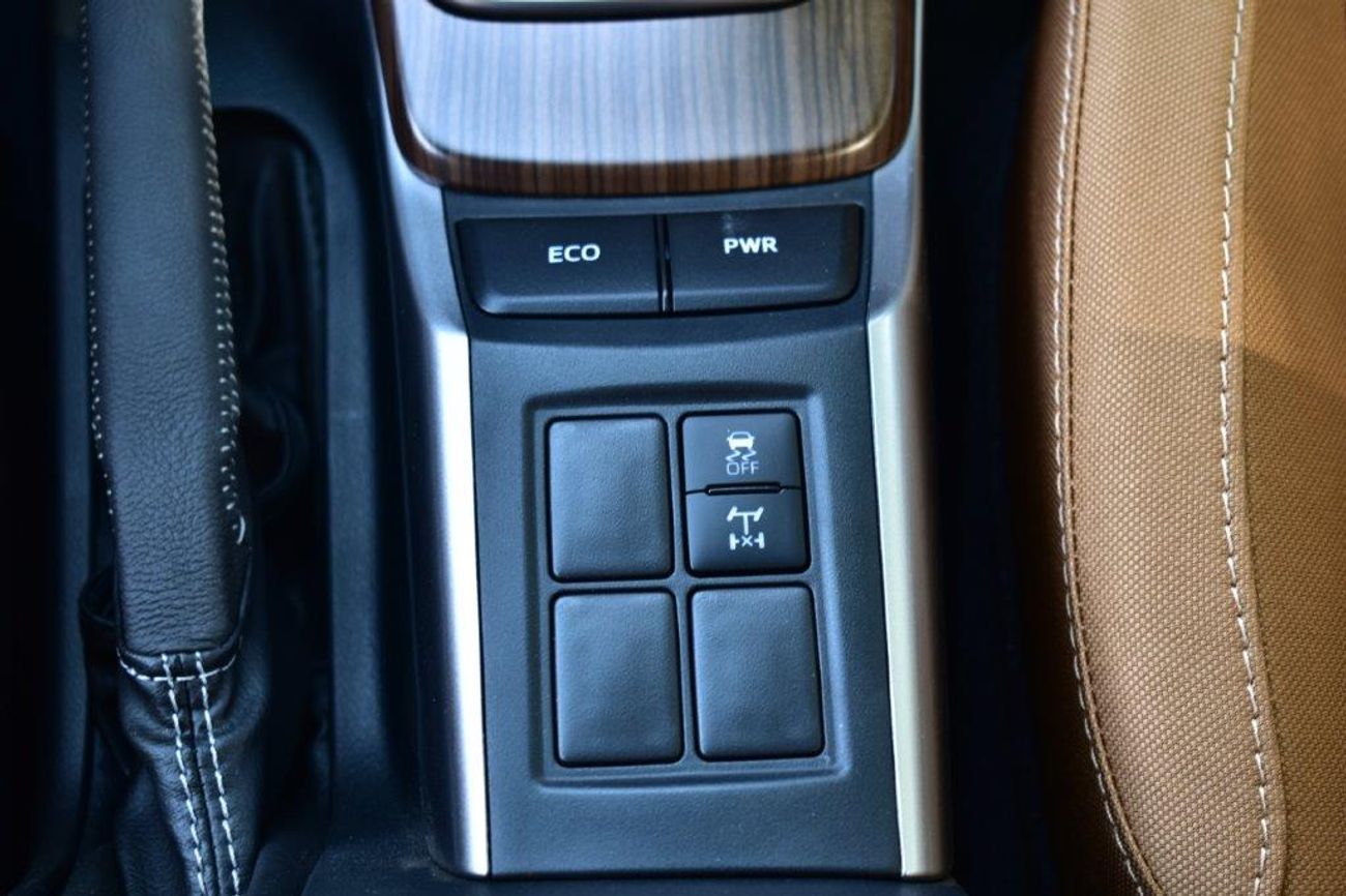 Toyota Fortuner 2025 MODEL TOYOTA FORTUNER GXR LIMITED  2.7L PETROL 4WD 7 SEATER AUTOMATIC