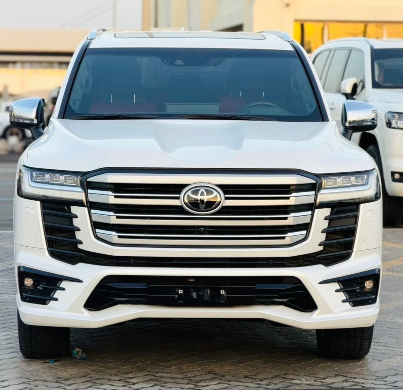 تويوتا لاند كروزر VXR