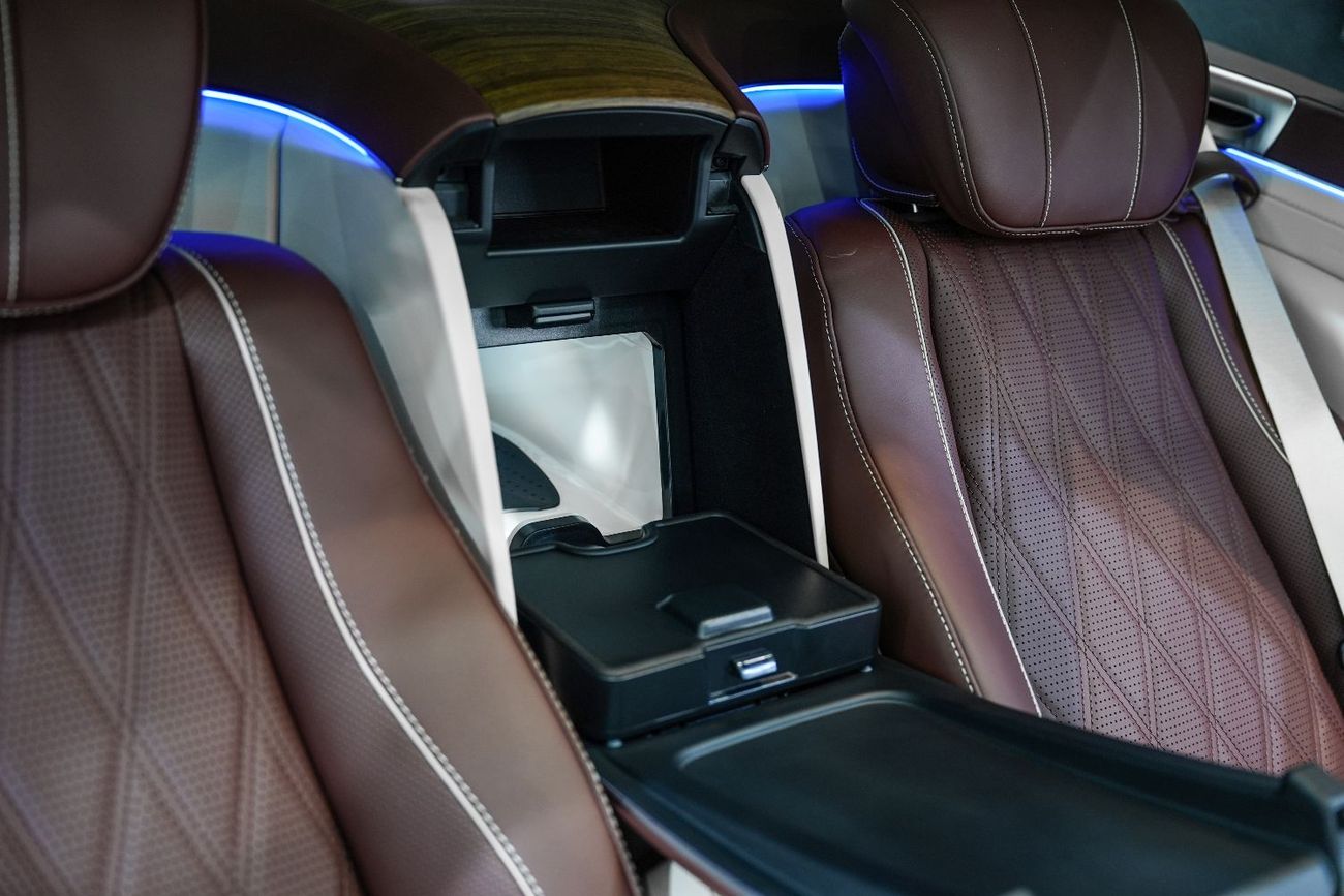 Mercedes Maybach GLS600 Maybach BRAND NEW, Executive Rear Seat Package PLUS!!