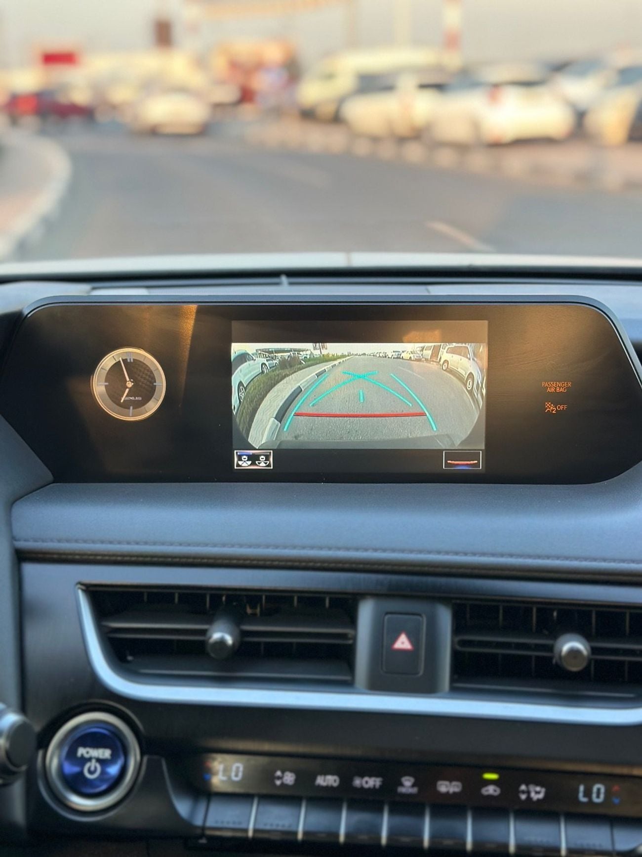 لكزس UX 250h Premium F- Sport  Hybrid