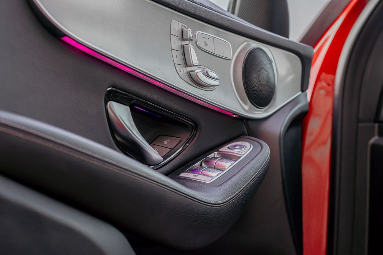 Mercedes-Benz GLC 300 Coupe 2.0L