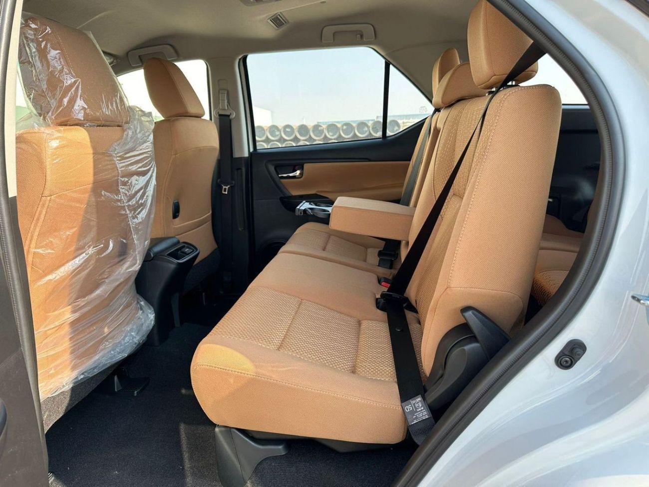 تويوتا فورتونر 2025 Toyota Fortuner 4x4 2.4L Diesel AT