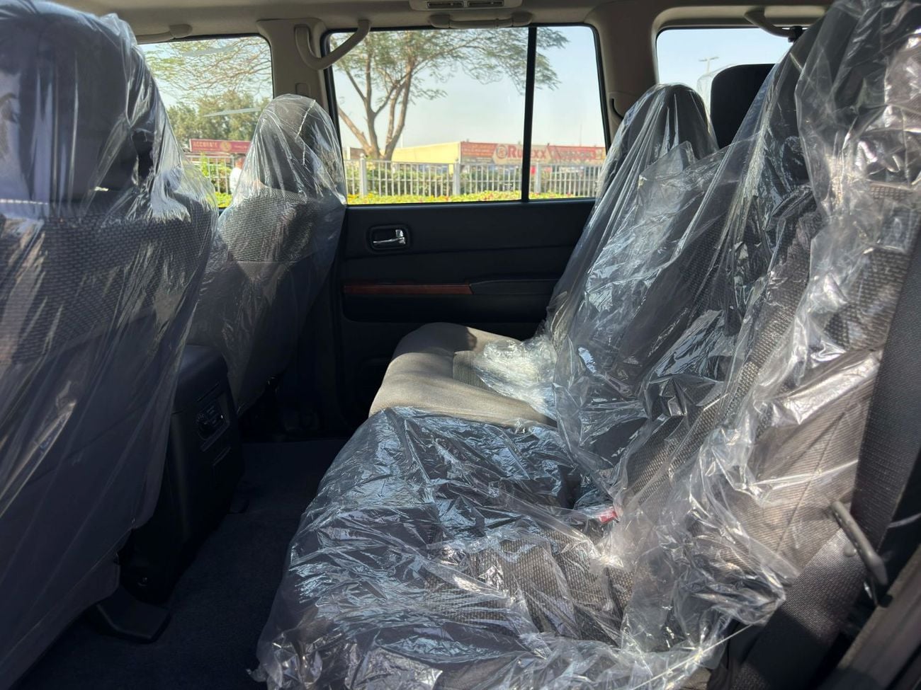 Nissan Patrol Safari Safari 4.8L A/T GCC SPEC ASTORA EDITION