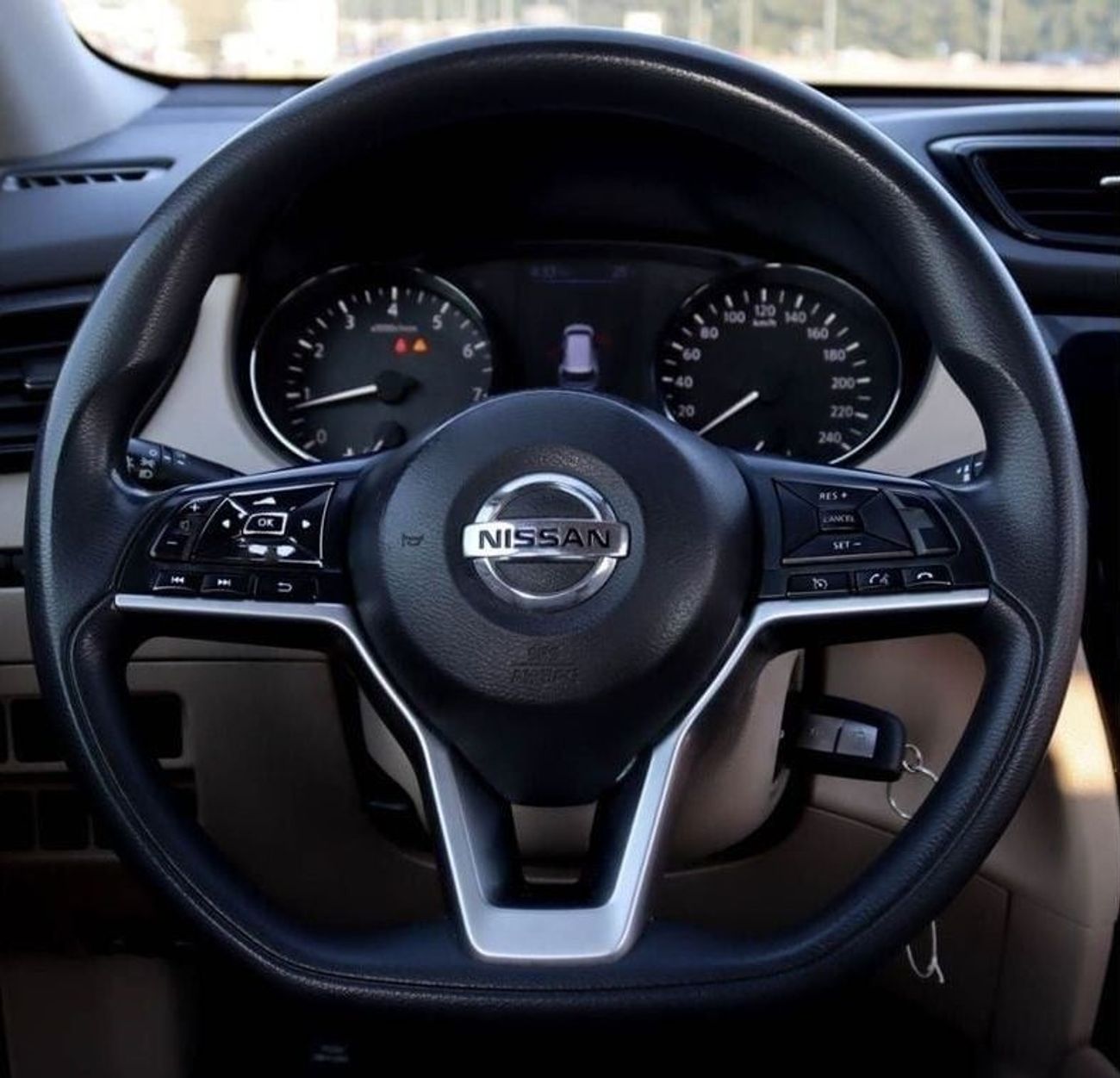 Nissan XTrail S 2.5L FWD (5 Seater) Nissan x-trail 2.5L 2020 GCC accident-free in excellent condition 837 P.M