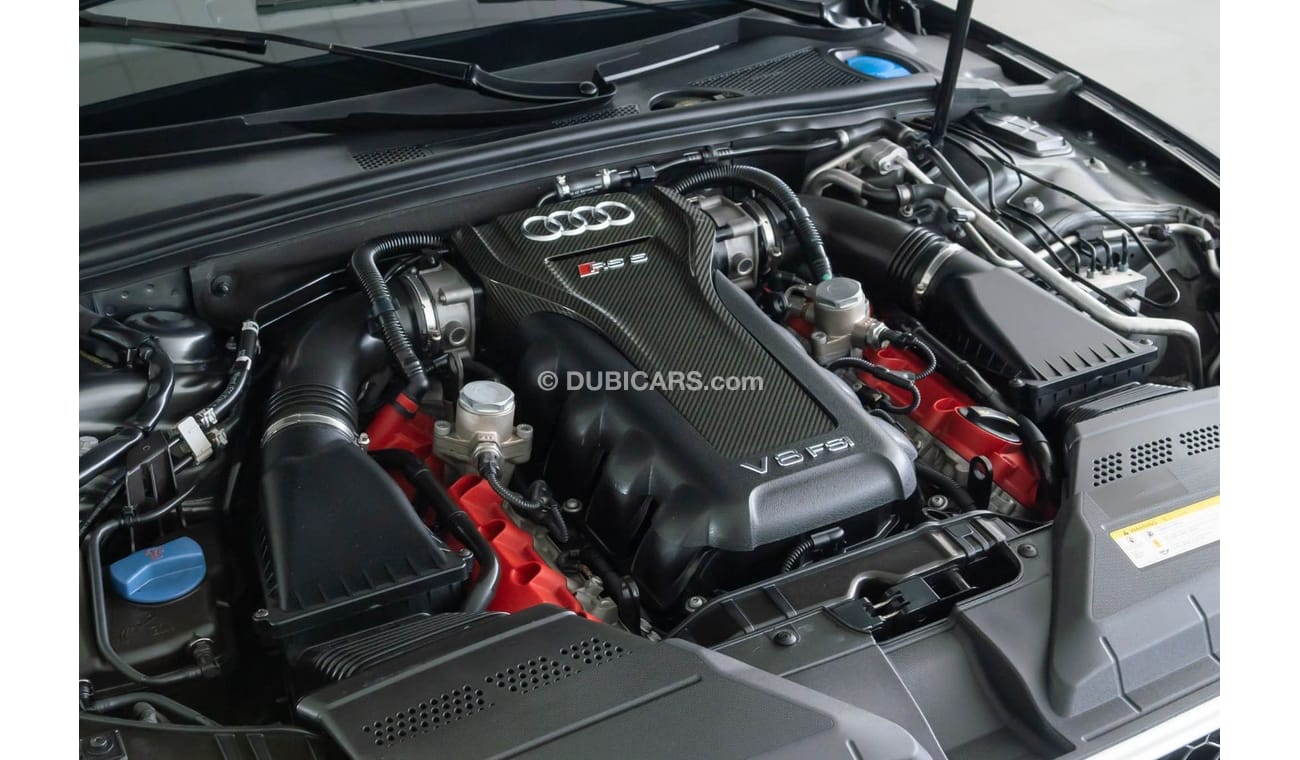 أودي RS5 2015 Audi RS5 Coupe 4.2L V8 / Full-Service History