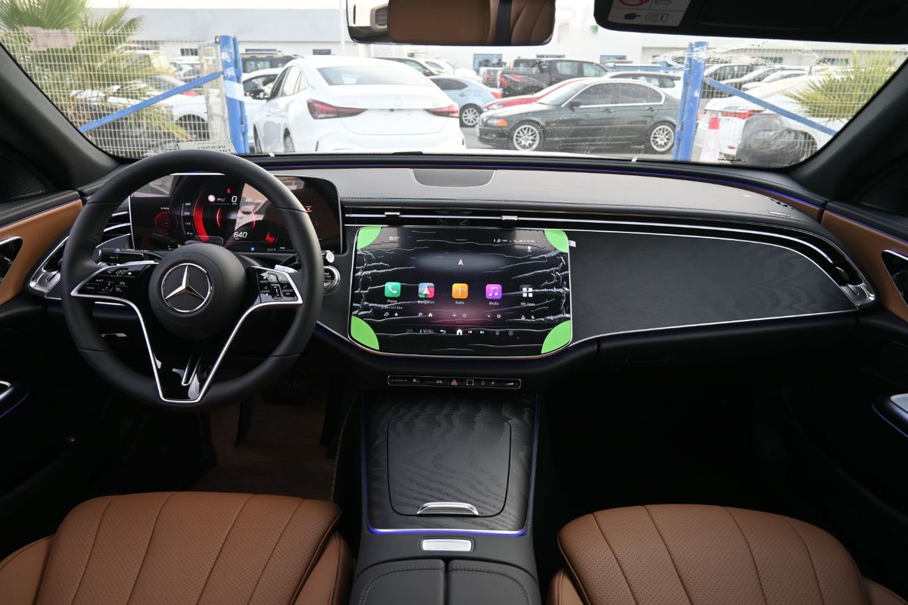 Mercedes-Benz E200 Mercedes-Benz E200 2.0L Turbo + Mild Hybrid Model 2026