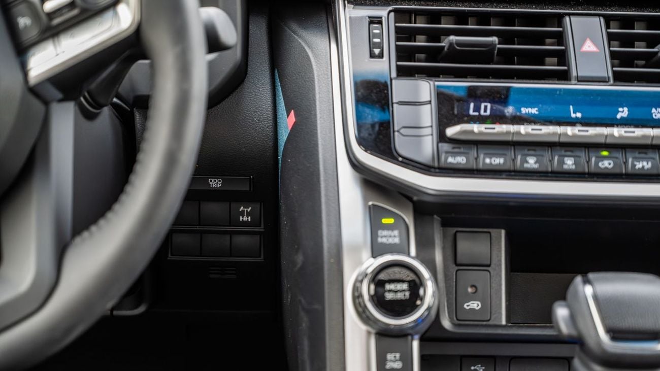 Toyota Land Cruiser TOYOTA LANDCRUISER 3.5 GXR STANDARD -2026YM