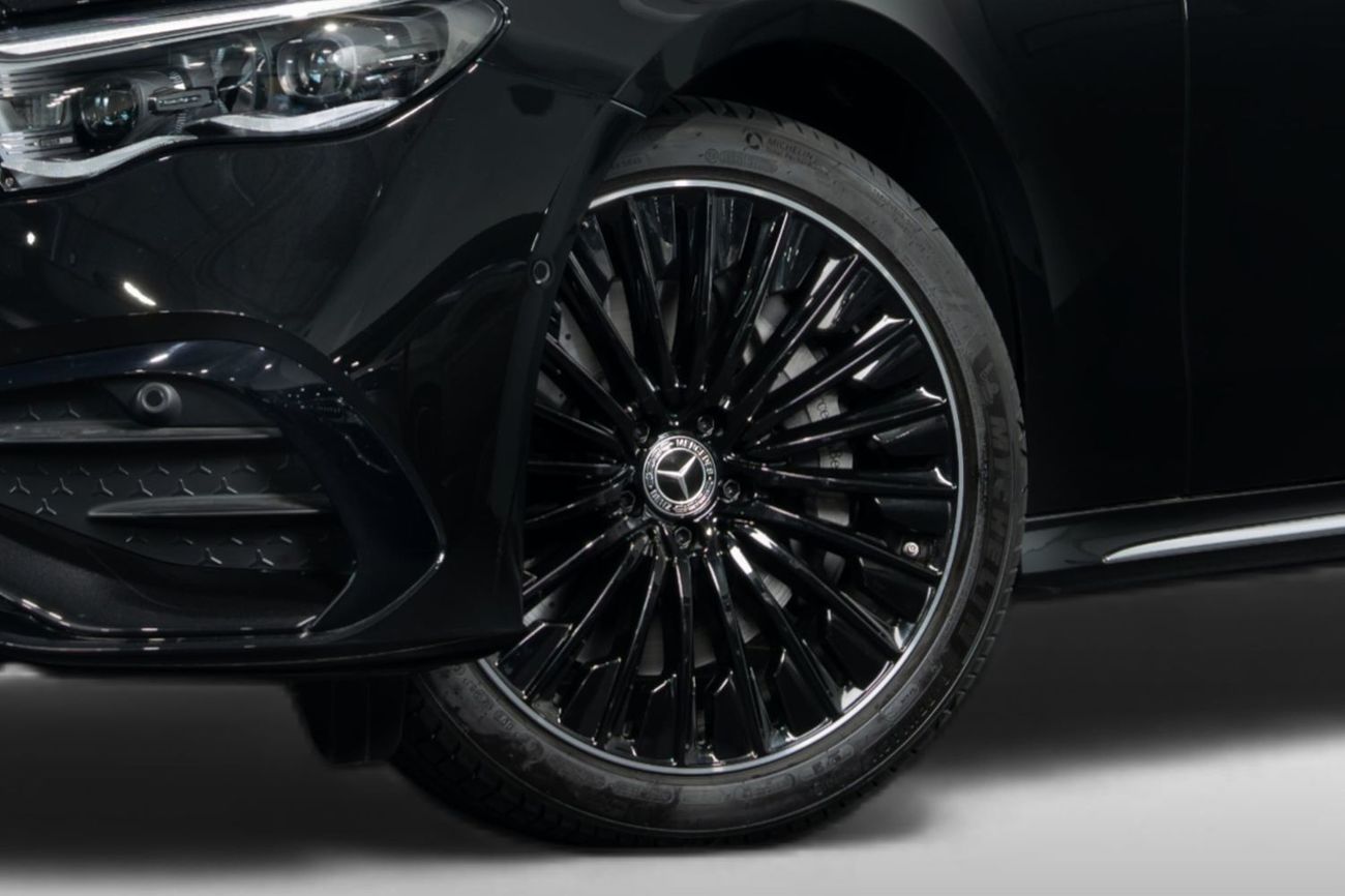 مرسيدس بنز E300 RAMADAN OFFER | 0% Down | Mercedes-Benz Service and Warranty Package |  AED 4,671 P/M