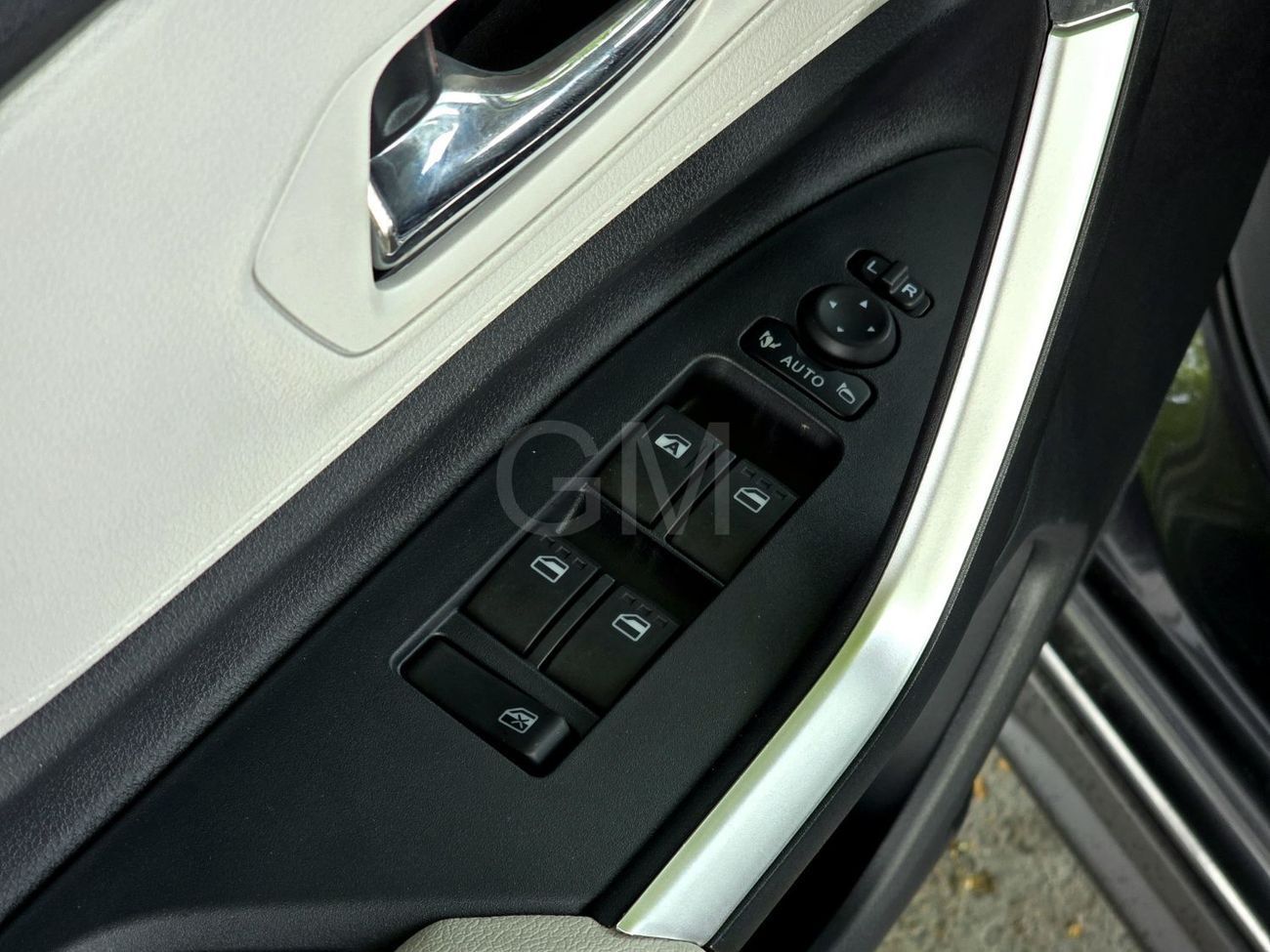 Toyota Veloz TOYOTA VELOZ 1.5L - FULL OPTIONS - 2025 MODEL - BLACK INSIDE BLACK - OMANI