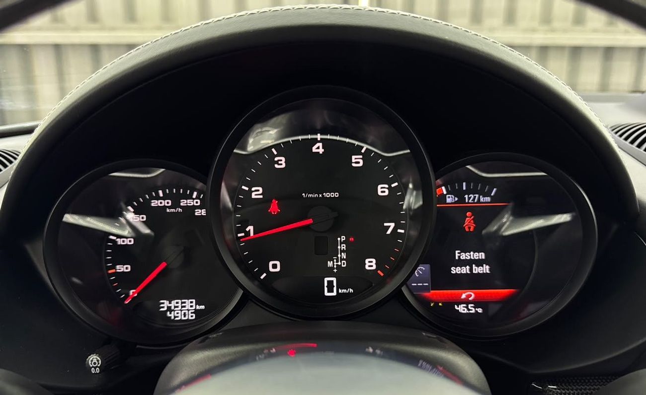 بورش كايمان 718 STYLE EDITION Porsche 718 cayman | GCC |  Rare ARCTIC Grey | Low Mileage