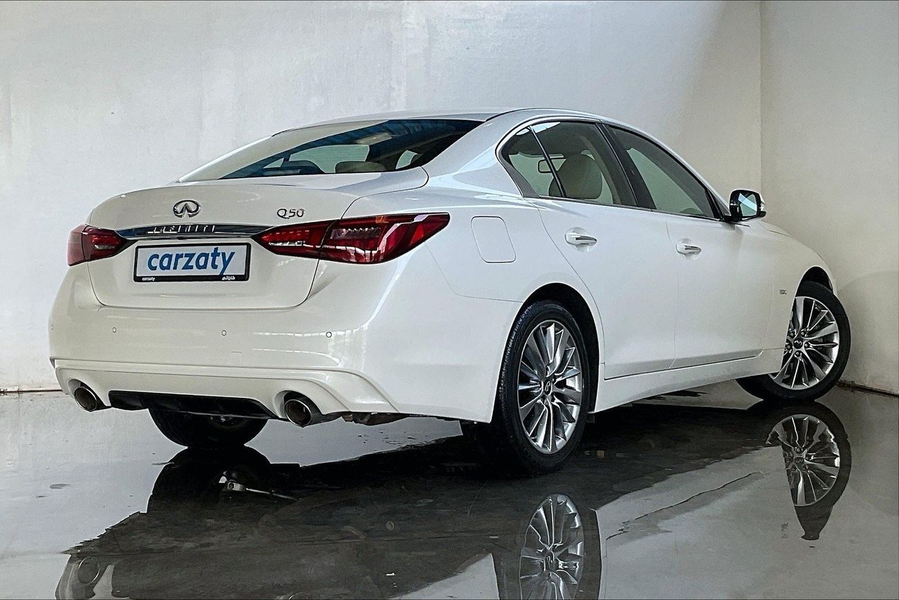Infiniti Q50 Luxe
