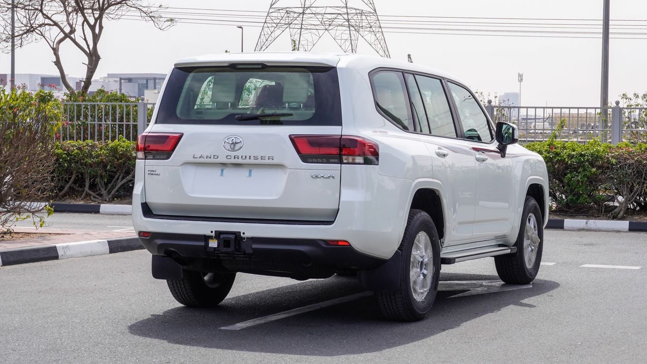 Toyota Land Cruiser GXR 3.5 L Twin Turbo V6