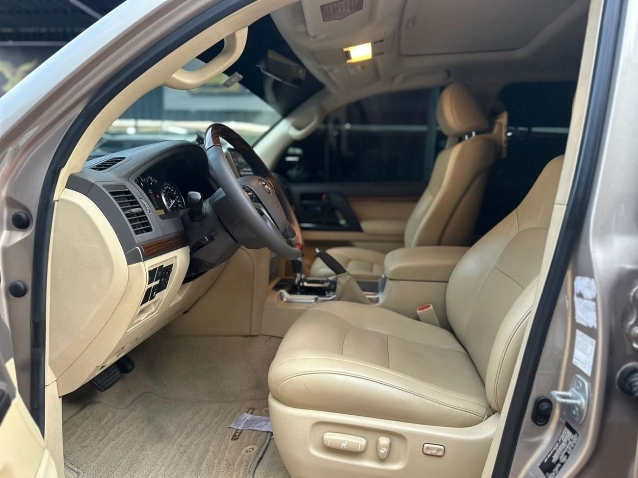 Toyota Land Cruiser GXR+ 4.0L