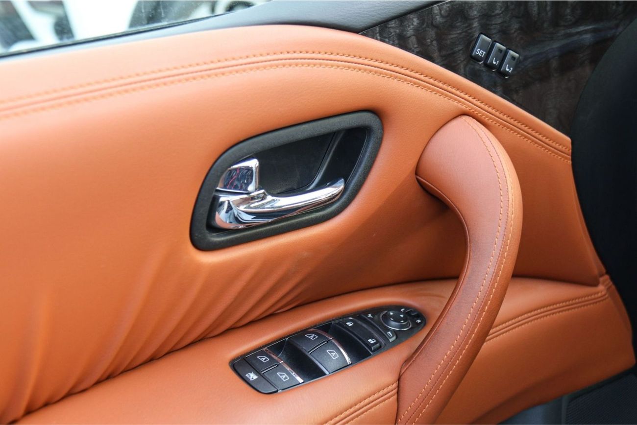 نيسان باترول Nissan Patrol LE 5.6L Petrol V8, Model 2024 Color White