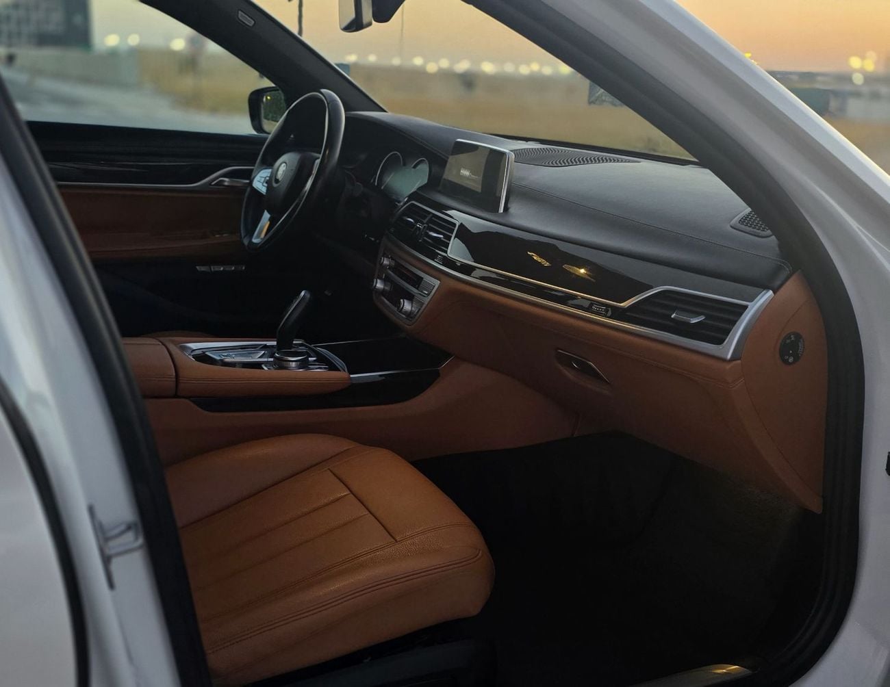 بي أم دبليو 730Li