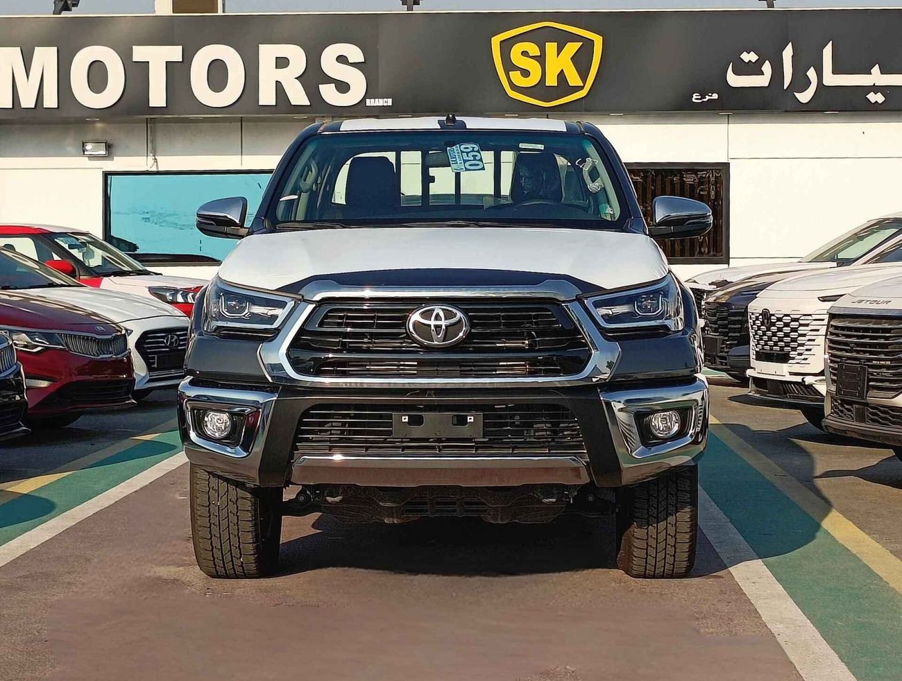 تويوتا هيلوكس Wide Body, 2.4L Diesel, 4X4, M/T, Power lock / Windows / DVD CAM (CODE # HDDWMM2)