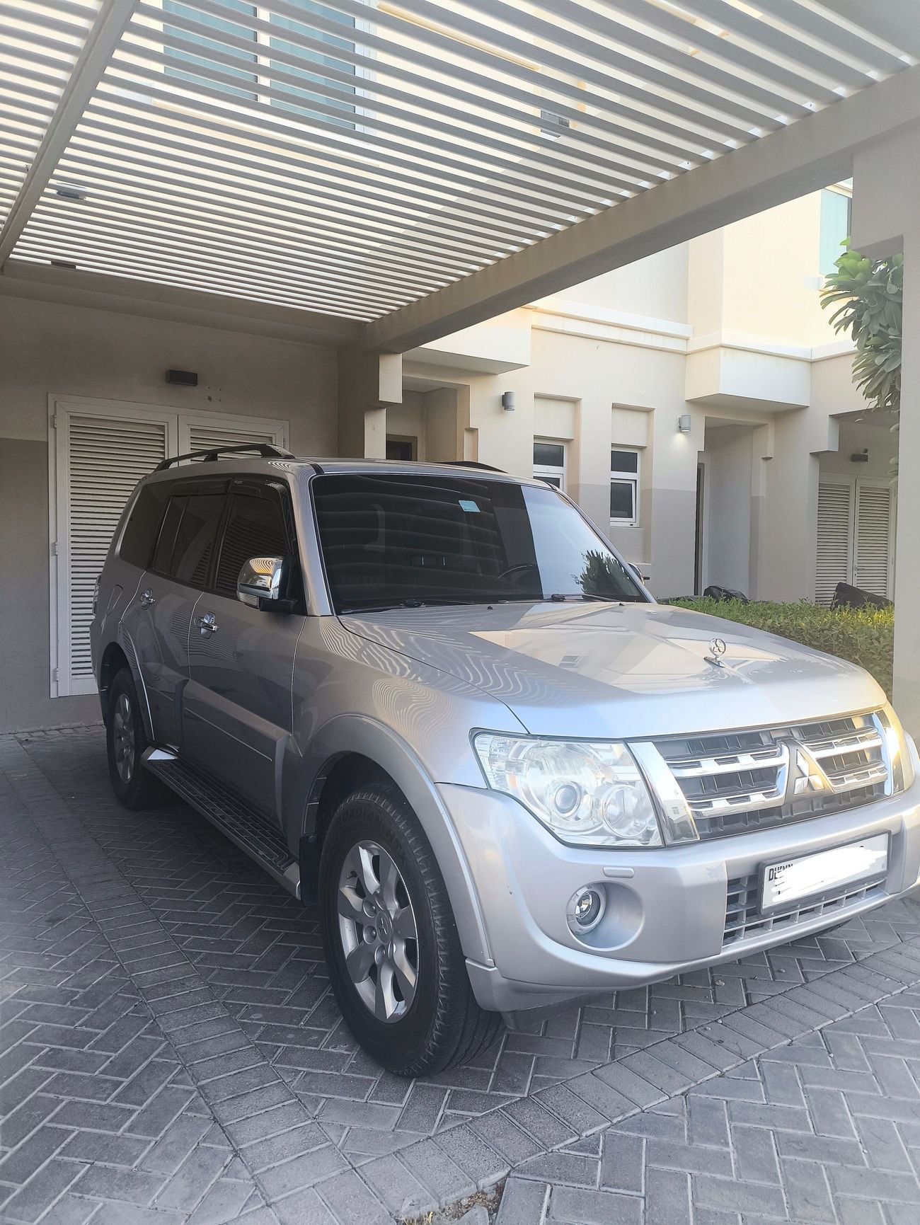 Mitsubishi Pajero GLS MIDLINE