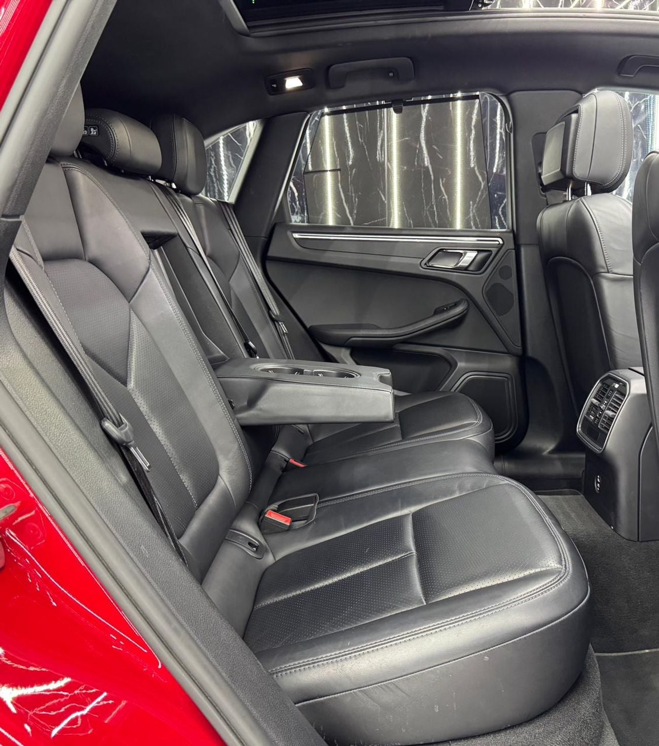 Porsche Macan Std 2.0L (252 HP)