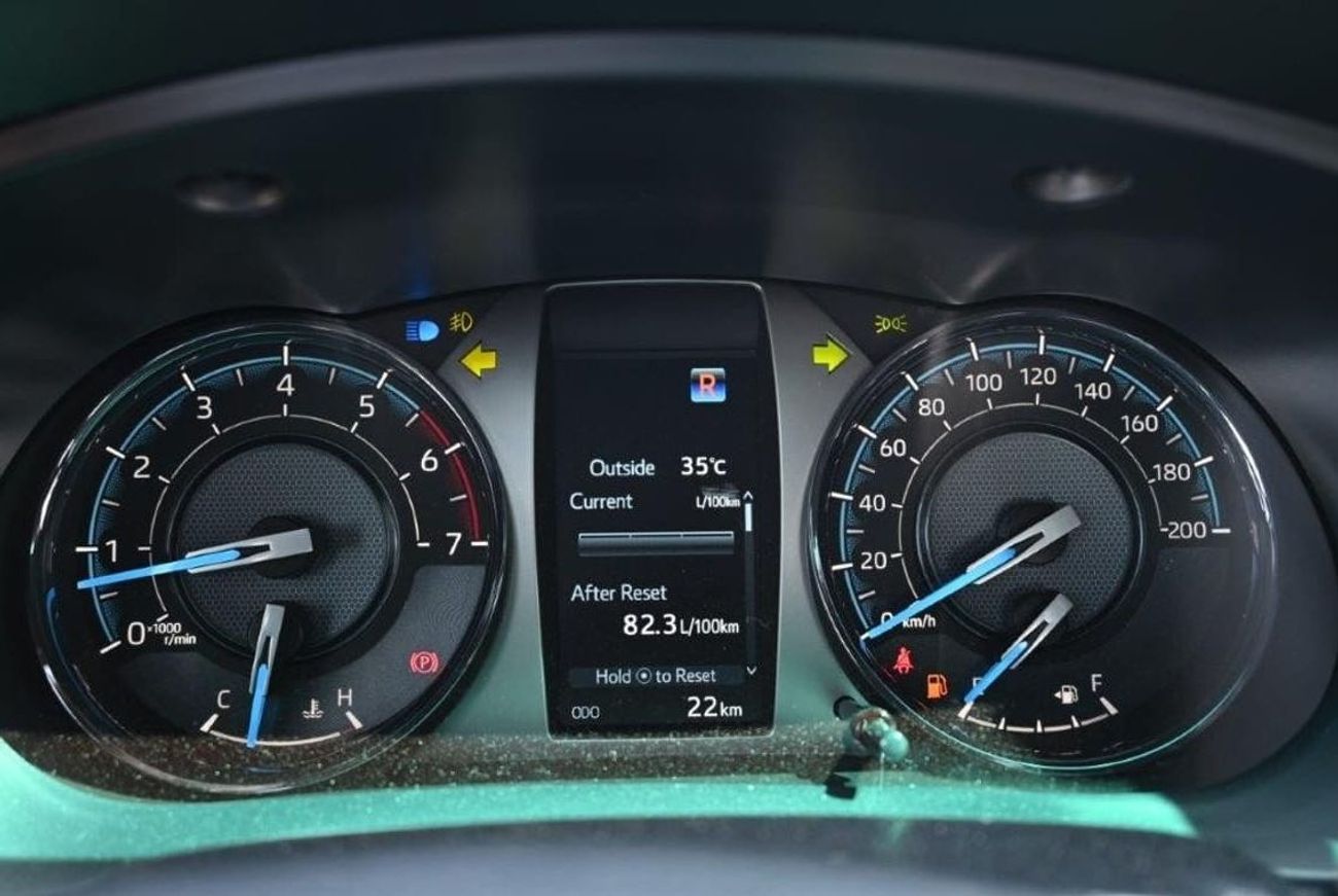 تويوتا هيلوكس 2025 TOYOTA HILUX ADVENTURE V6 4.0L PETROL 4WD AT