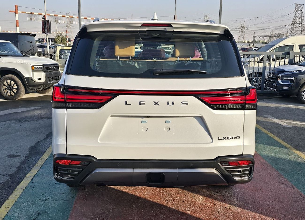 Lexus LX600 LEXUS SIGNATURE LX600 3.5l A/T SUV 7 Seats white color 2026 Model
