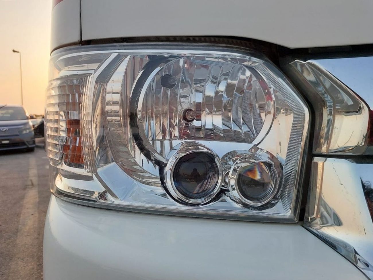 تويوتا هاياس TOYOTA HIACE VAN AMBULANCE RHD 2015 MODEL 2.7 L PETROL AUTOMATIC(PM14222)